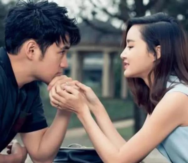 頭婚娶了“二婚女”的五大男星 頭婚娶了“二婚女”的五大男星