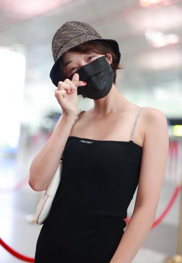 女孩子真該向藍盈瑩學習,不僅鍛鍊身體,還要增強自己的時尚感 女孩子真該向藍盈瑩學習,不僅鍛鍊身體,還要增強自己的時尚感