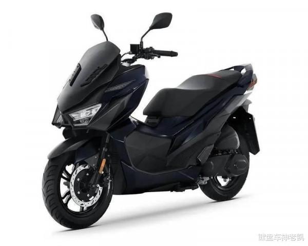 慢吞吞的豪爵UHR又等來一個對手，三陽新款150水冷運動踏板曝光