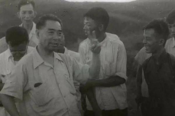 他是周總理鮮為人知的“兒子”，晚年回憶：我只是一個普通人