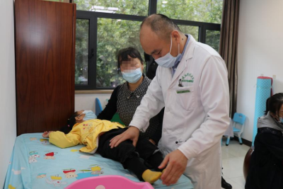 這場義診讓腦癱患兒家長更有信心