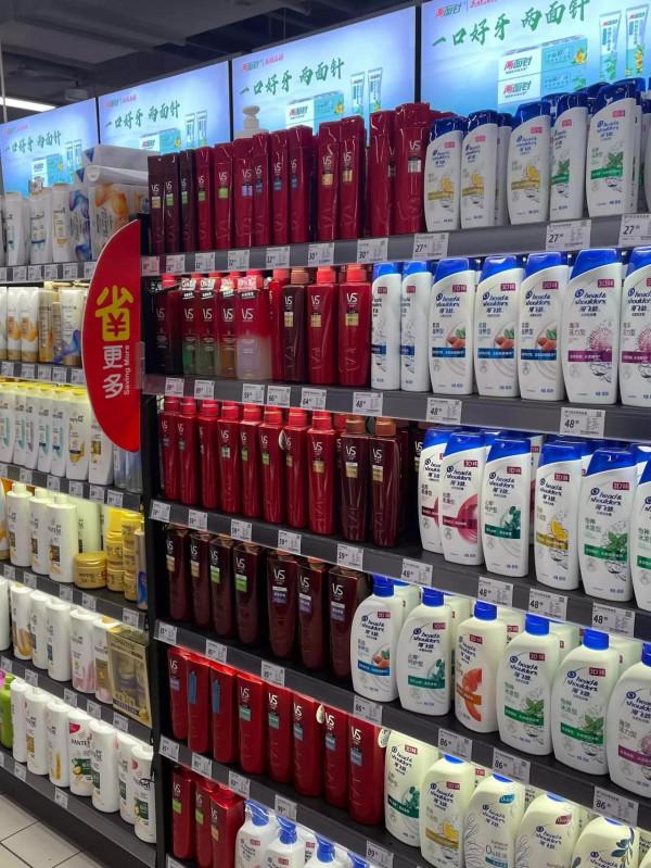 建議大家：逛超市如果看到這2個國貨洗髮水，別錯過！髮質超牛