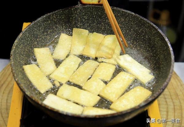 一塊豆腐，兩個雞蛋，廚師長教你做蛋塌豆腐，外焦裡嫩，營養豐富