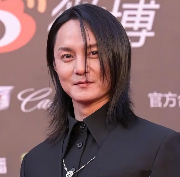 曾經的那些男神們，是“變臉”可怕，還是突然“發福”更可怕？