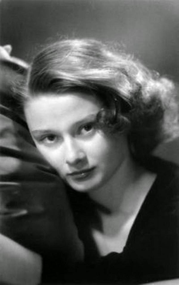 大餅臉、顯男相的她是如何進階為優雅女神的？看完這一篇就能學到