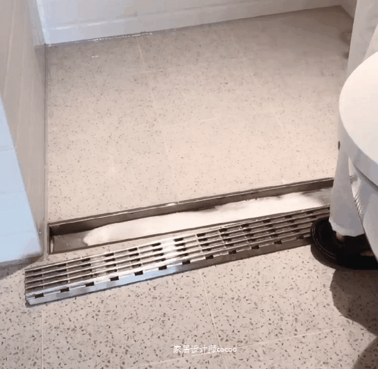 為省錢，53歲阿姨堅持“窮裝”，實用性反而只增不減，適合過日子