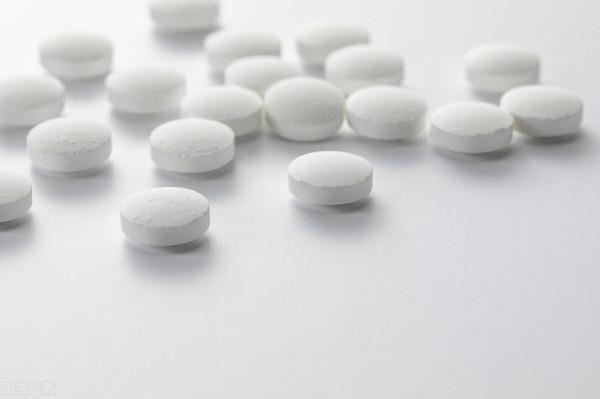 常吃維生素B12、甲鈷胺、雙氯芬酸鈉、布洛芬,需要注意什麼? 常吃維生素B12、甲鈷胺、雙氯芬酸鈉、布洛芬,需要注意什麼?