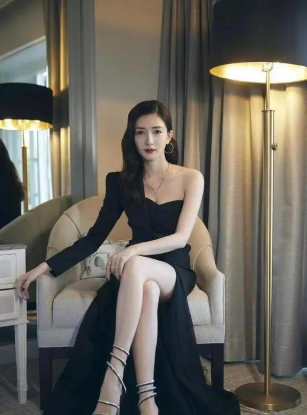 江疏影簡單又時髦的高顏值髮型