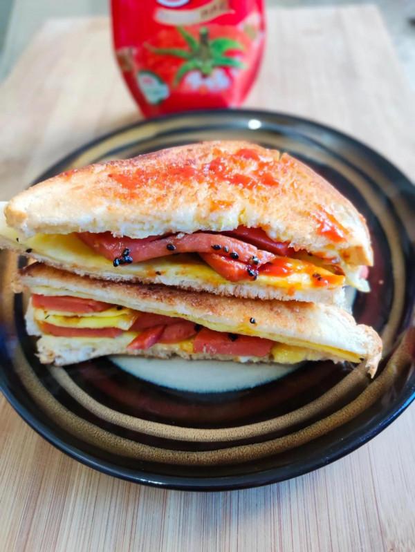 5分鐘搞定，懶人早餐-雞蛋火腿三明治，簡單營養超好吃