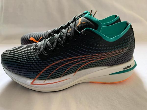 夜跑需要反光跑鞋 安全係數大大增加