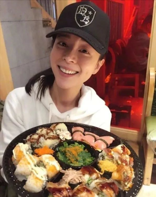 女明星的聖母心氾濫有多可怕?氣得讓人想掀桌 女明星的聖母心氾濫有多可怕?氣得讓人想掀桌