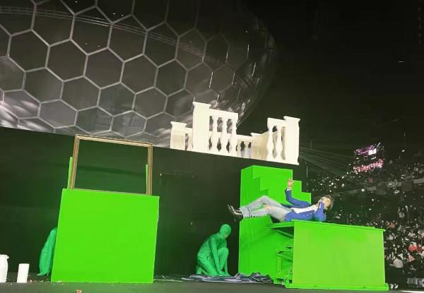 江蘇跨年:蔡徐坤氣派十足,陳偉霆大翻車,李宇春憑啥6年壓軸? 江蘇跨年:蔡徐坤氣派十足,陳偉霆大翻車,李宇春憑啥6年壓軸?