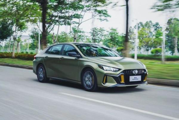 強勁動力不再是豪車專屬！效能家轎的春天終於要來了嗎？