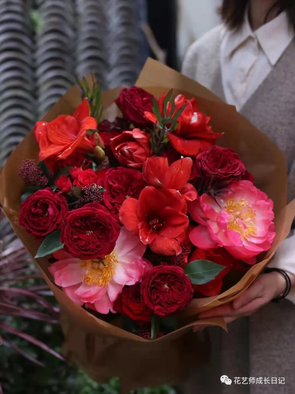 100朵玫瑰vol.34 | 大衛奧斯汀苔絲玫瑰，紅色系貴族色彩