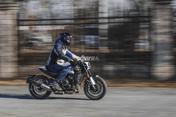 第一梯隊中的No:1 試駕春風700CL-X SPORT