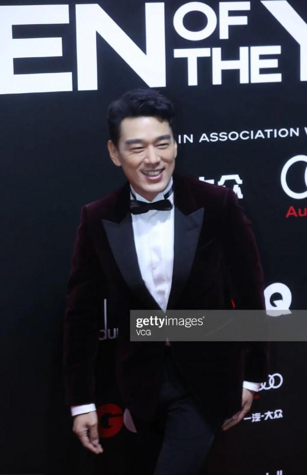 男明星生圖比拼！黃曉明陳坤氣質拉滿，吳京還是那套熟悉的西裝