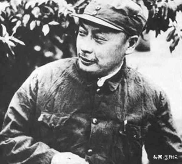 王耀武被俘，家無餘財僅2輛拖拉機，陳毅奇怪：你藏這個幹嘛