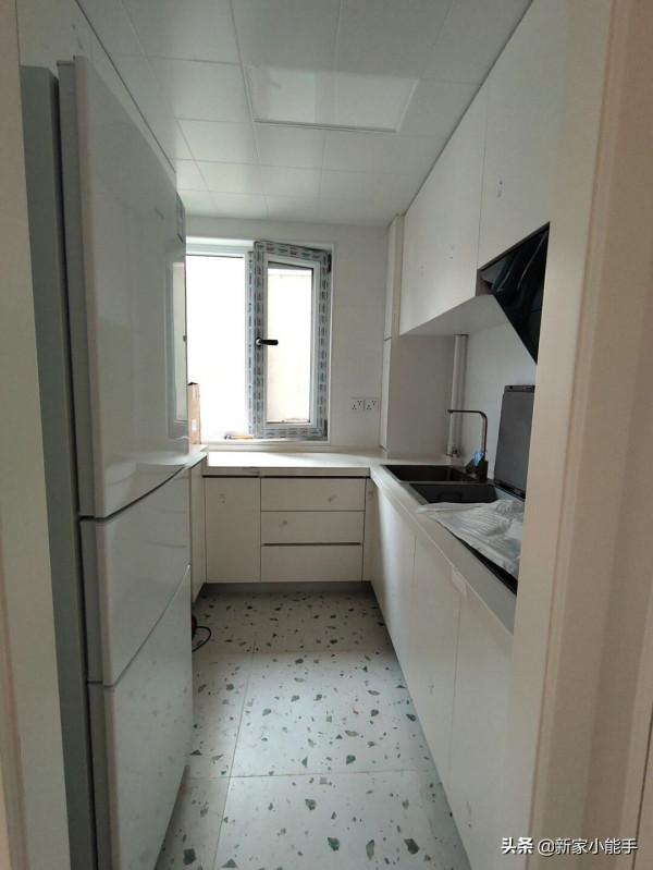 兩居室改三房,足夠滿足一家四口,全屋不做吊頂刷白牆也很好看 兩居室改三房,足夠滿足一家四口,全屋不做吊頂刷白牆也很好看