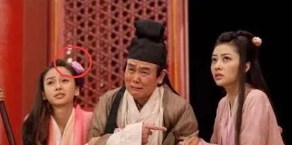 張飛穿皮鞋，楊穎“花容失色”，觀眾：我們連敷衍都不配了嗎？