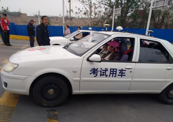 大學四年，3場考試含金量高，是找工作的敲門磚，大一新生別錯過