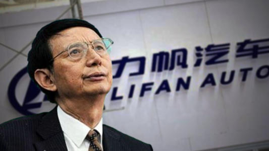 重慶破產首富:自己起早貪黑忙工作,兒子沉迷豪車不管事 重慶破產首富:自己起早貪黑忙工作,兒子沉迷豪車不管事