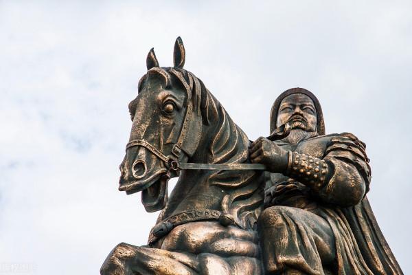 正在混亂的哈薩克，自認是成吉思汗的後代，然而真實情況呢