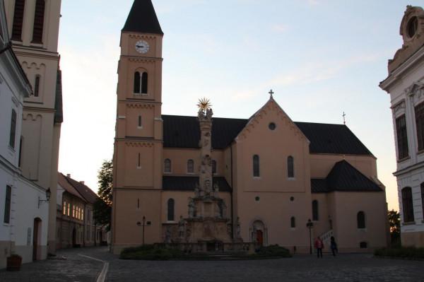 帶你走進匈牙利的古城維斯普雷姆(Veszprem) 帶你走進匈牙利的古城維斯普雷姆(Veszprem)