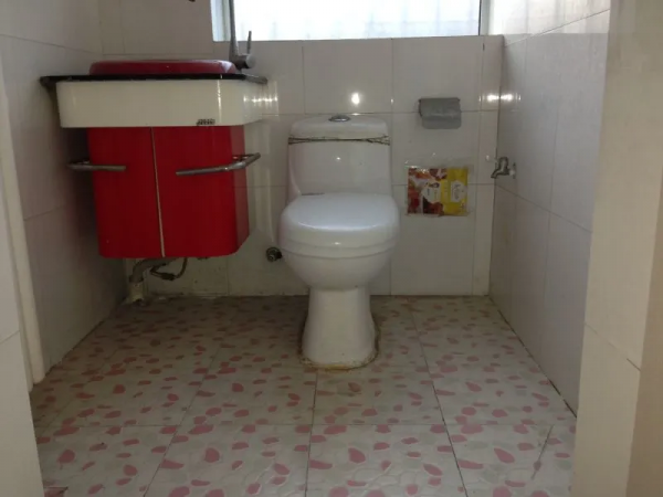 40㎡老破小學區房改造,不僅擠出兩間臥室,還有一面書架牆 40㎡老破小學區房改造,不僅擠出兩間臥室,還有一面書架牆