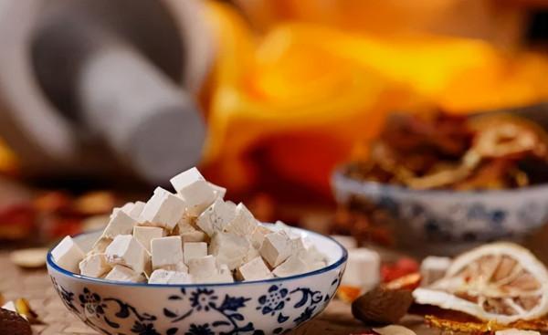 祛溼界的扛把子——茯苓 到底該怎麼用? 祛溼界的扛把子——茯苓 到底該怎麼用?