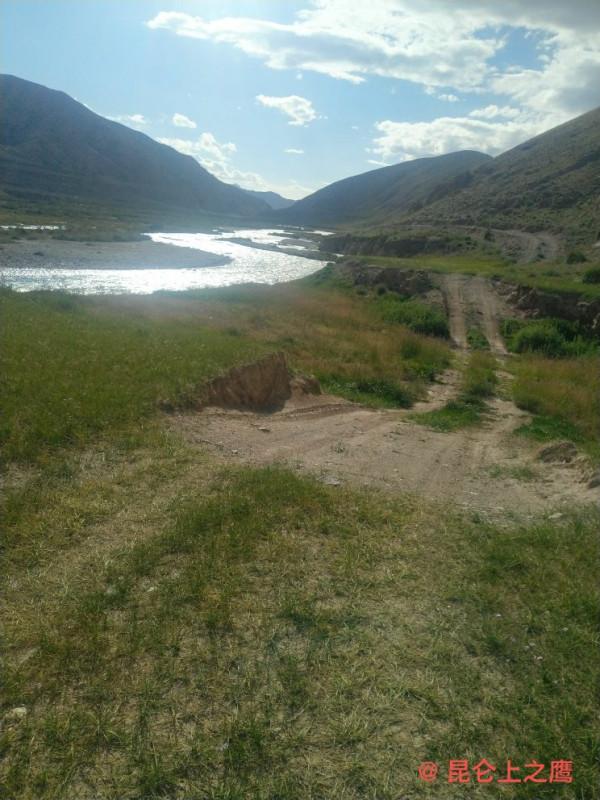 崑崙山的穿越——花石峽、冬給措納湖至香日德