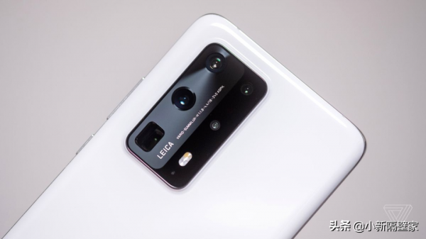 iPhone 15 Pro 預計配備潛望式鏡頭，可實現 10 倍光學變焦