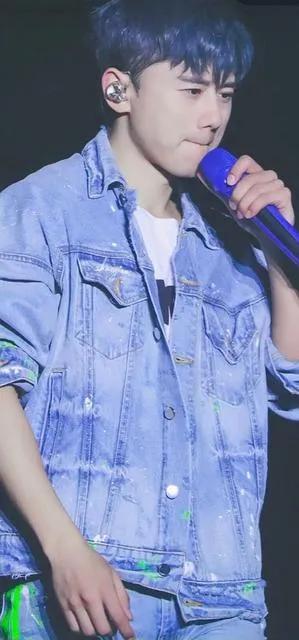 張筵到水頭，傑日一攜手。張翁對盧叟，傑處思遐陬