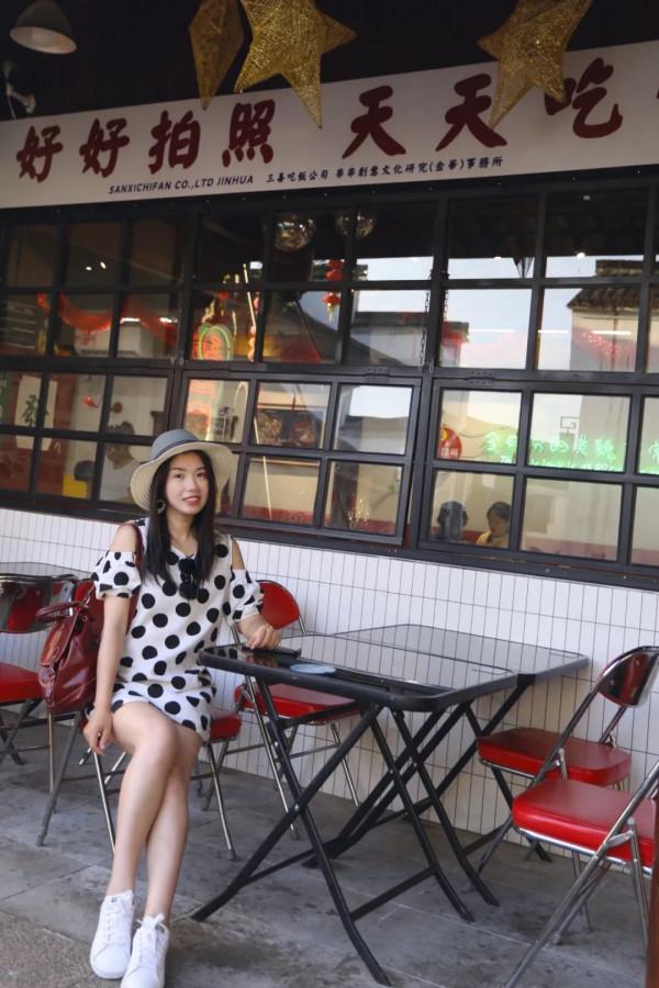 浙江是真的富裕啊！這6圈木欄杆花了360萬，一座塔造價6個億