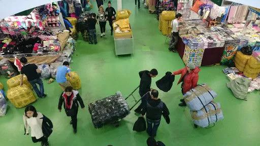 2009年關閉莫斯科中國城後，在俄華商去了哪裡？