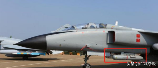 解放軍“飛豹”突襲，攜鐳射制導炸彈，模擬突擊臺軍“愛國者”