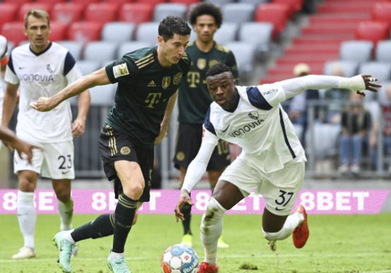 拜仁慕尼黑7球虐弱旅，德甲霸主一場比賽創下多項紀錄