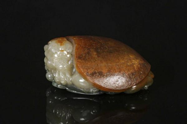 皮色老熟，滿皮龍龜。油潤