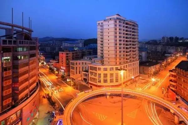 郴州9縣市人口:桂陽縣71萬人,桂東縣16萬人,6個低於50萬人 郴州9縣市人口:桂陽縣71萬人,桂東縣16萬人,6個低於50萬人