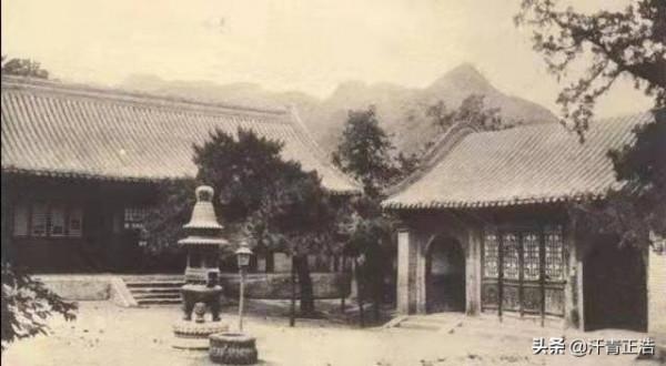 70年代女飛賊，拜老僧為師，輕功了得，24歲走上一條不歸路