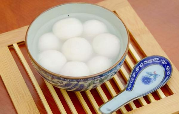 4種國人都喜歡的小吃，口味截然相反，肉粽子肉湯圓讓北方人抓狂