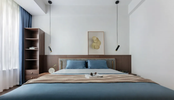 120平三室輕奢風格，全鋪大理石電視牆，餐廚原木設計，精緻氣派