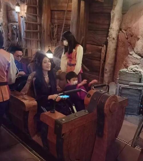 明星萬聖節裝扮PK,汪東城每年都讓人服氣,章子怡土到極致就是潮 明星萬聖節裝扮PK,汪東城每年都讓人服氣,章子怡土到極致就是潮