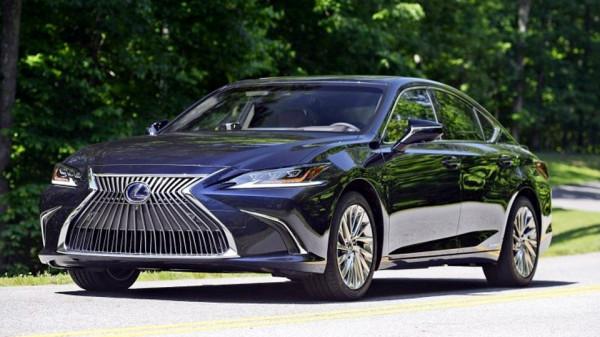 探秘原價回購：4S店二次榨取消費者利潤，為求生？