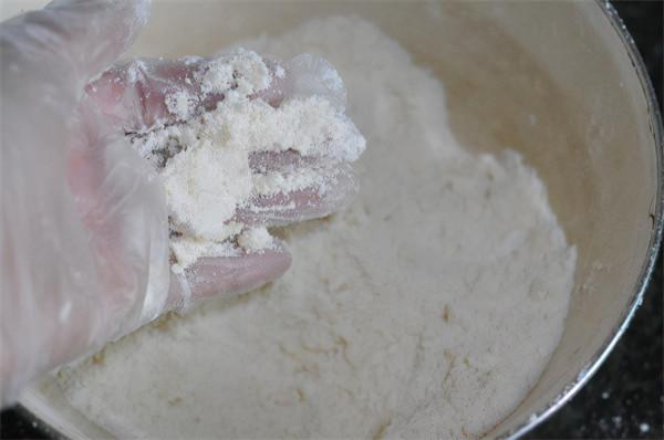 萬聖節，做一款恐怖女巫手指餅乾，超酥脆的方子，小朋友好喜歡