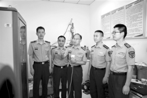 用光子晶體材料 為軍事裝備穿上多波段“隱身衣”