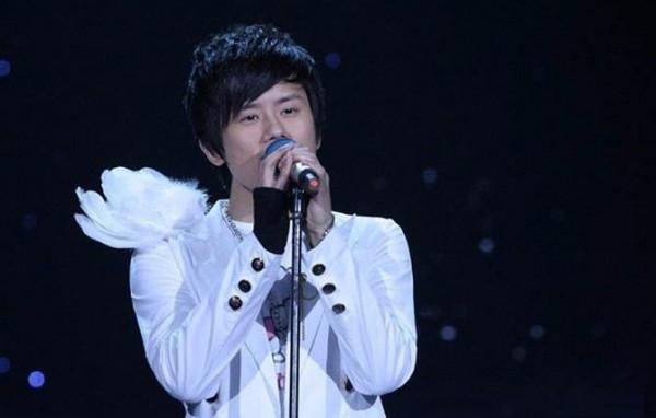 “高音王子”張傑,落魄時深愛的女人離開他,靠粉絲眾籌解圍脫身 “高音王子”張傑,落魄時深愛的女人離開他,靠粉絲眾籌解圍脫身