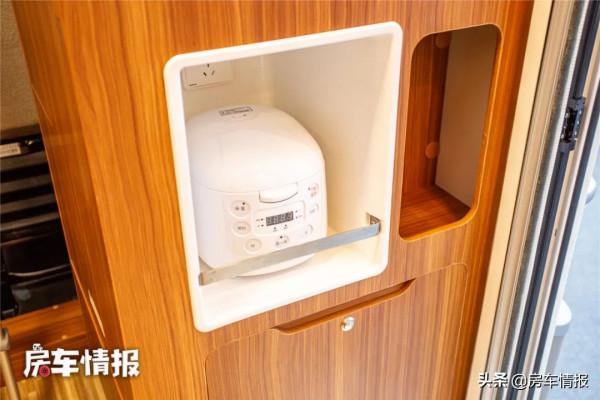 新款國產房車設計牛！5種充電模式1小時就充滿，廁所秒變大淋浴間