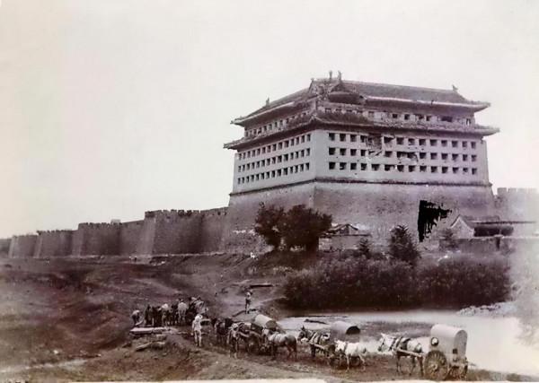 刻在城樓上的恥辱（一）