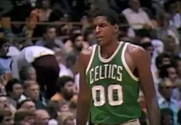 回顧NBA最難打破的個人記錄，現役庫裡入選