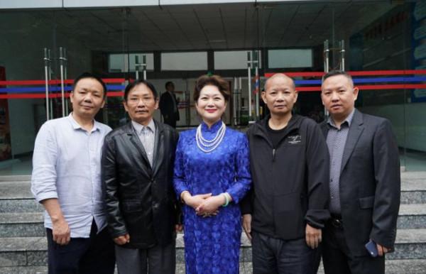 足浴第一股的覆滅史:胡芝容4萬元創業,年收上億,卻為何退市? 足浴第一股的覆滅史:胡芝容4萬元創業,年收上億,卻為何退市?